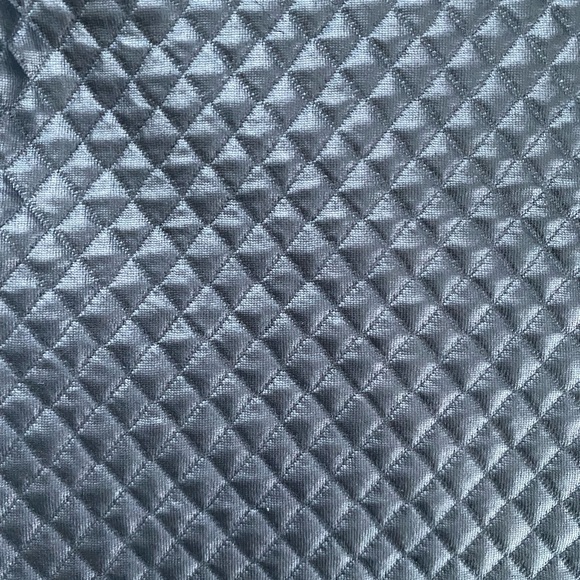 Quilted faux leather long crop top - Picture 2 of 8